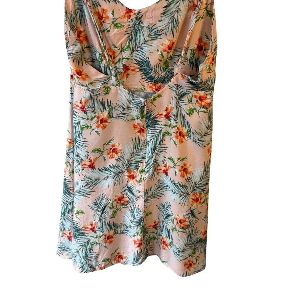 Forever 21 Peach Tropical Floral Mini Dress Size M Vacation Beach Resortwear